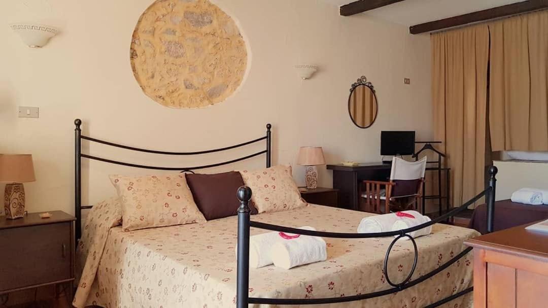 סנטה קתרינה דלו איאוניו Perla Del Borgo Appartamenti מראה חיצוני תמונה
